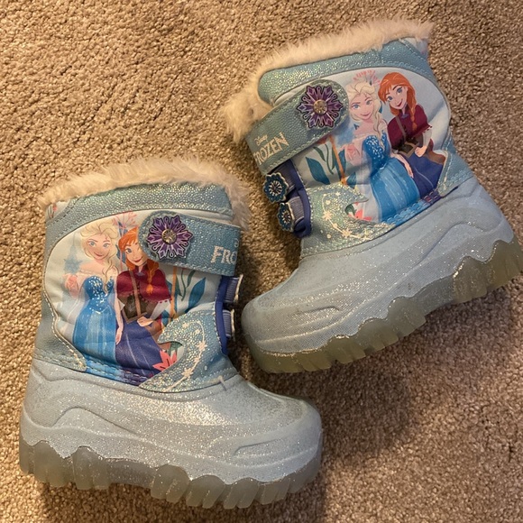 Frozen Toddler Baby Snow boots Elsa Anna Disney Light Up Waterproof - Picture 2 of 7